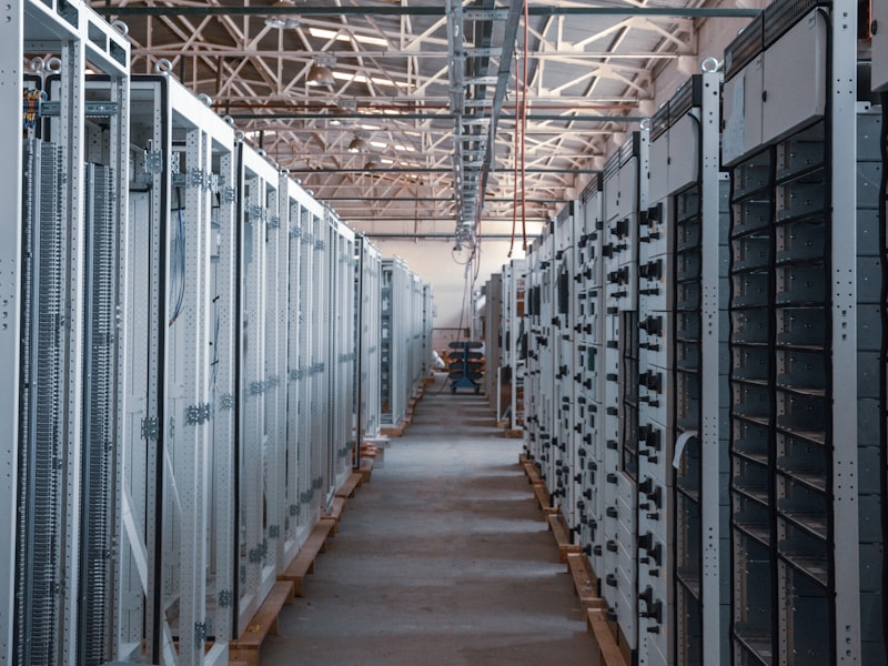 The Quantum Computing Reality Check: How Close Are We to Commercial Adoption?
